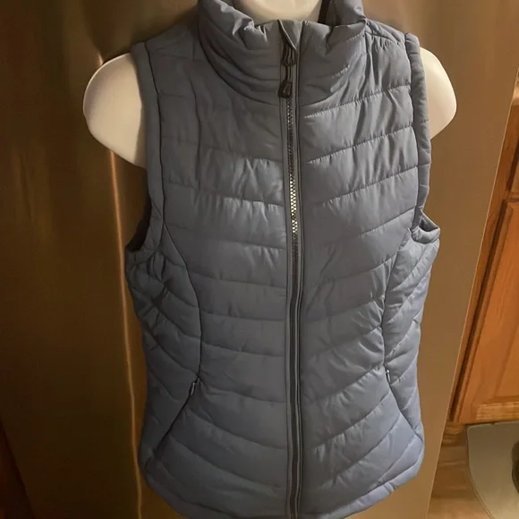 Moonlight Blue Vest ❄️ - Picture 4 of 16